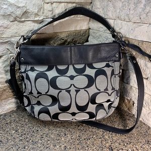 COACH F14708 Zoe Convertible Signature Jacquard